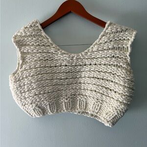 Urban Outfitters Cream Knit Sweater Vest tag size M/L